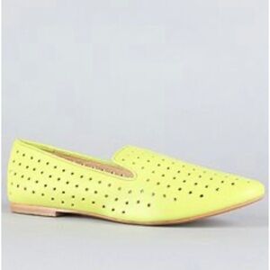 Matiko yellow loafers size 7 NWOB